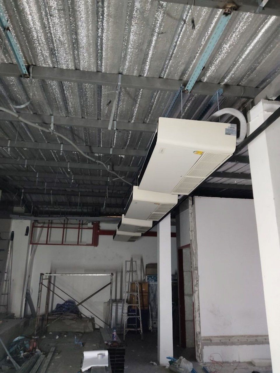 อ้อยการย้ายแอร์ย่านทองหล่อเอกมัยอโศก